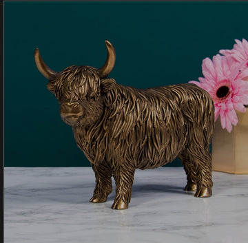 Bronzed Highland cow